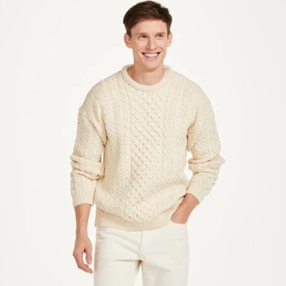 CARRAIG DONN IRISH FISHERMAN'S SWEATER - Picture 10 of 16